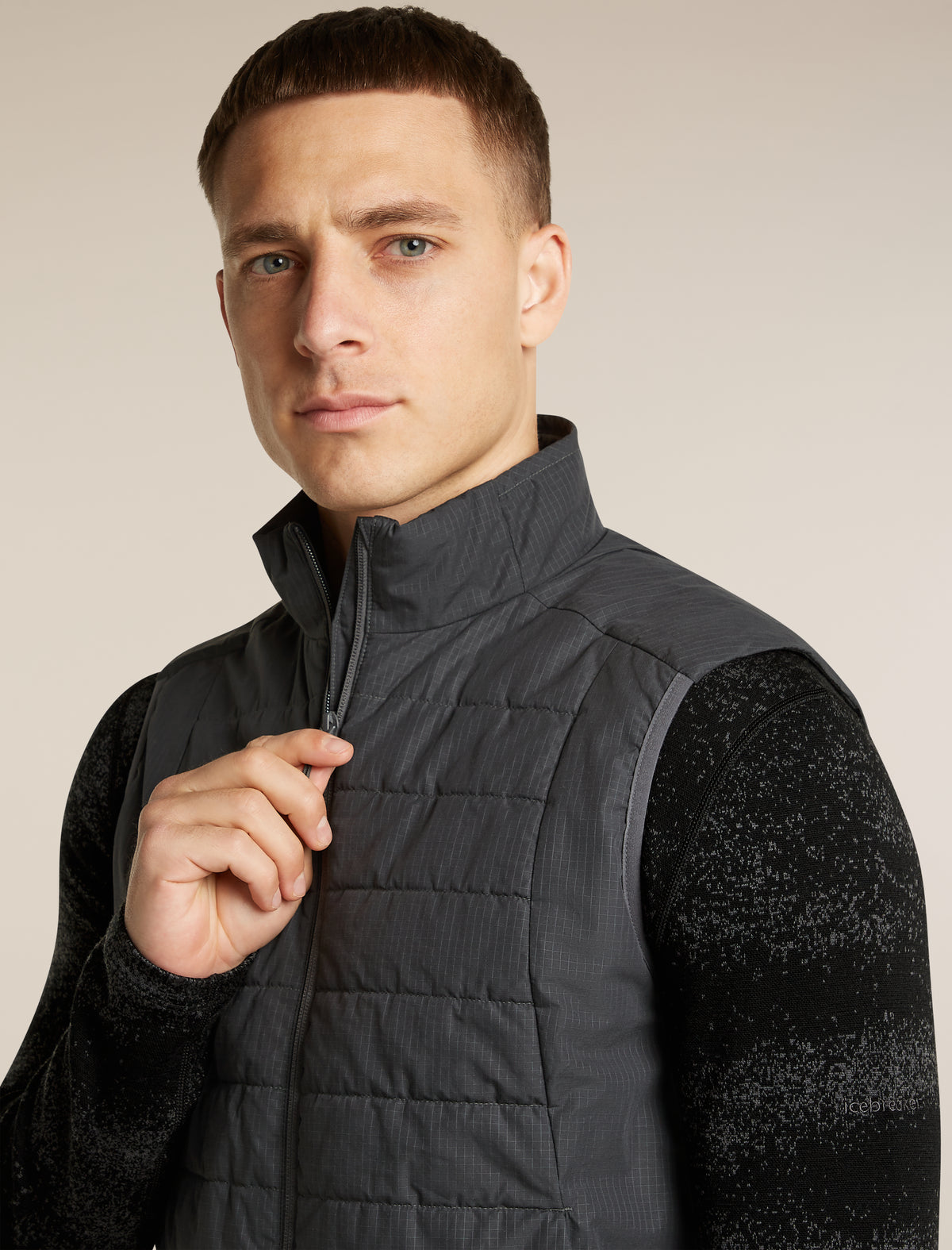icebreaker® 1360 MerinoLoft™ Weste Obsidian Men - 6