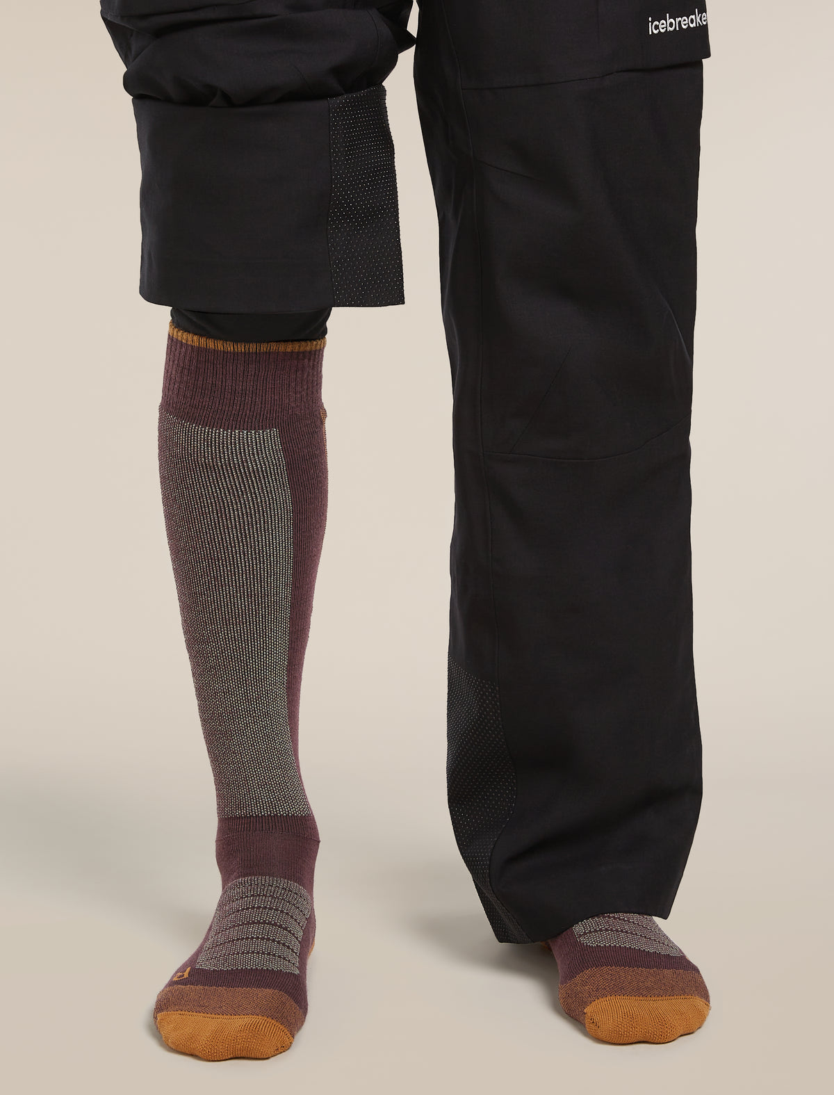 Swig Java Sock Men's Merino Ski+ Medium Over The Calf Socks| icebreaker