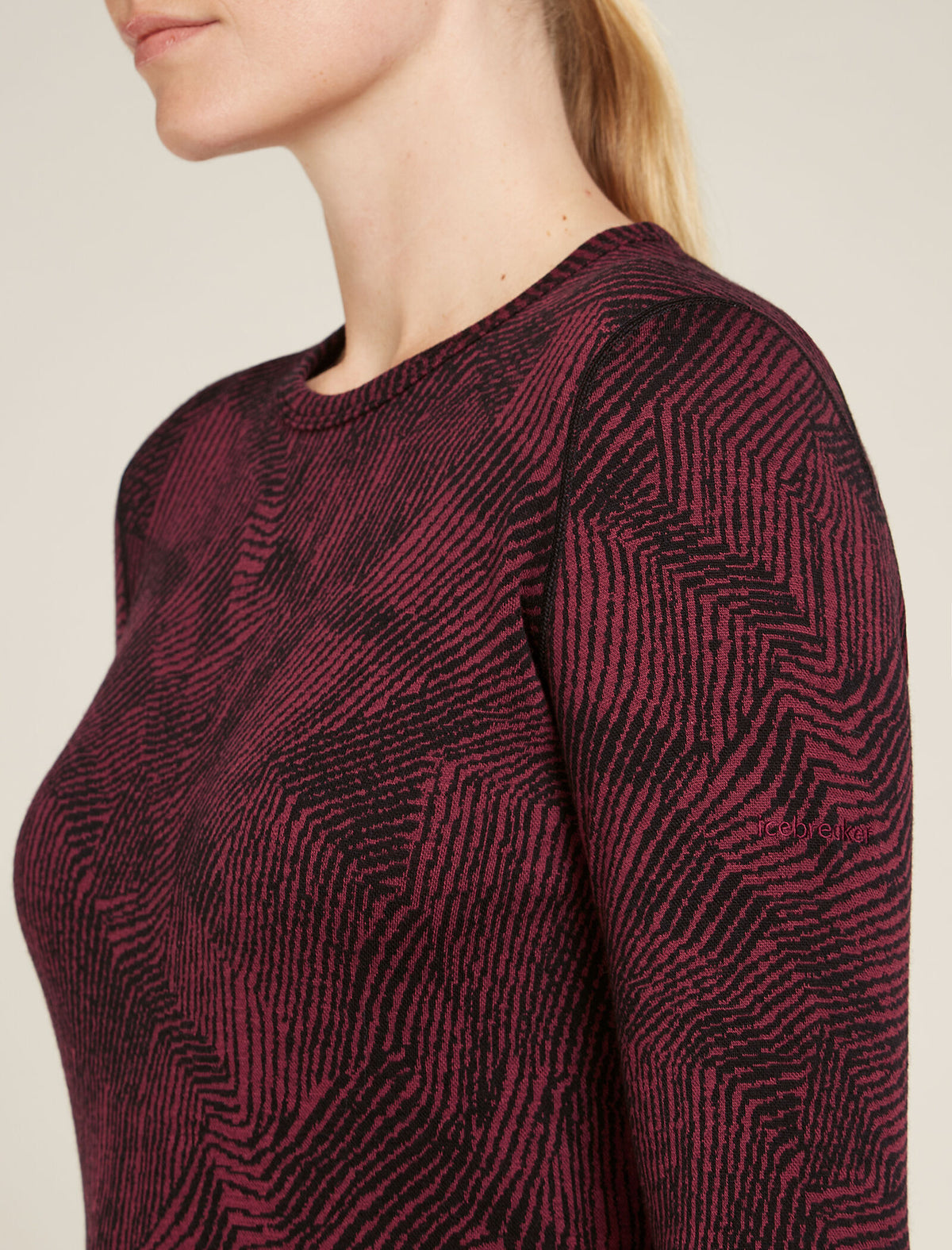 Women's Merino 260 Vertex Long Sleeve Crew Thermal Top Frozen Forms Black/Port - 5
