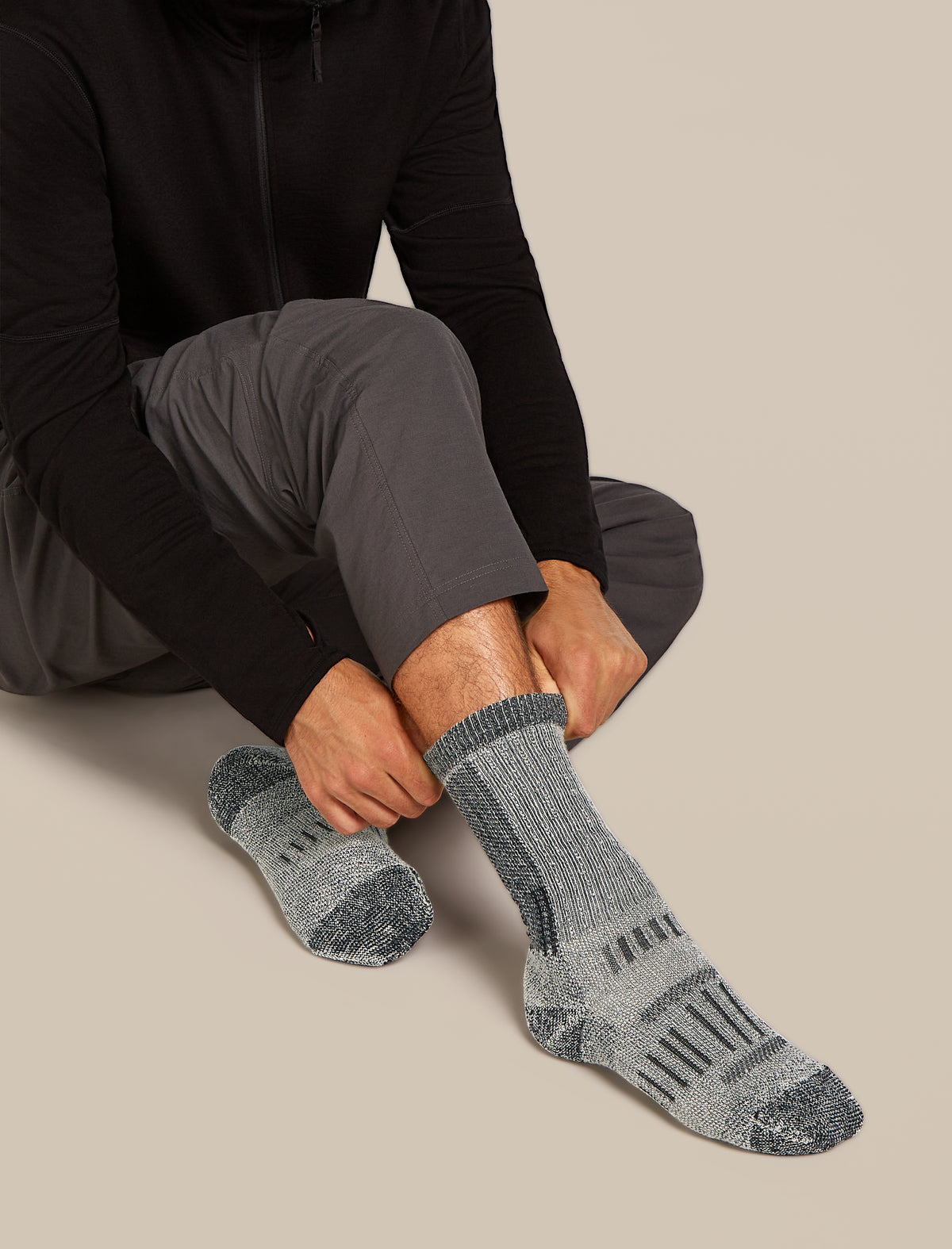 Men's Men Hike+ Mid Calf Socks Mountaineer Jet Hthr/Black - 1