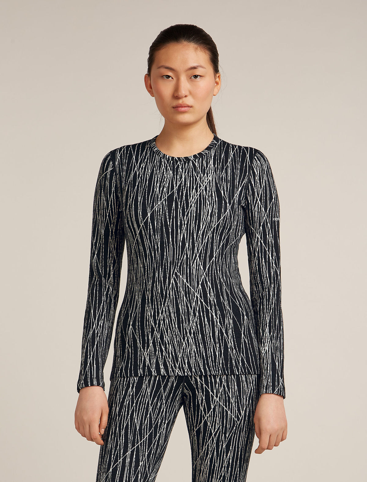 Women's 260 Tech Vertex Thermal Top Delta Lines Black/Snow - 1