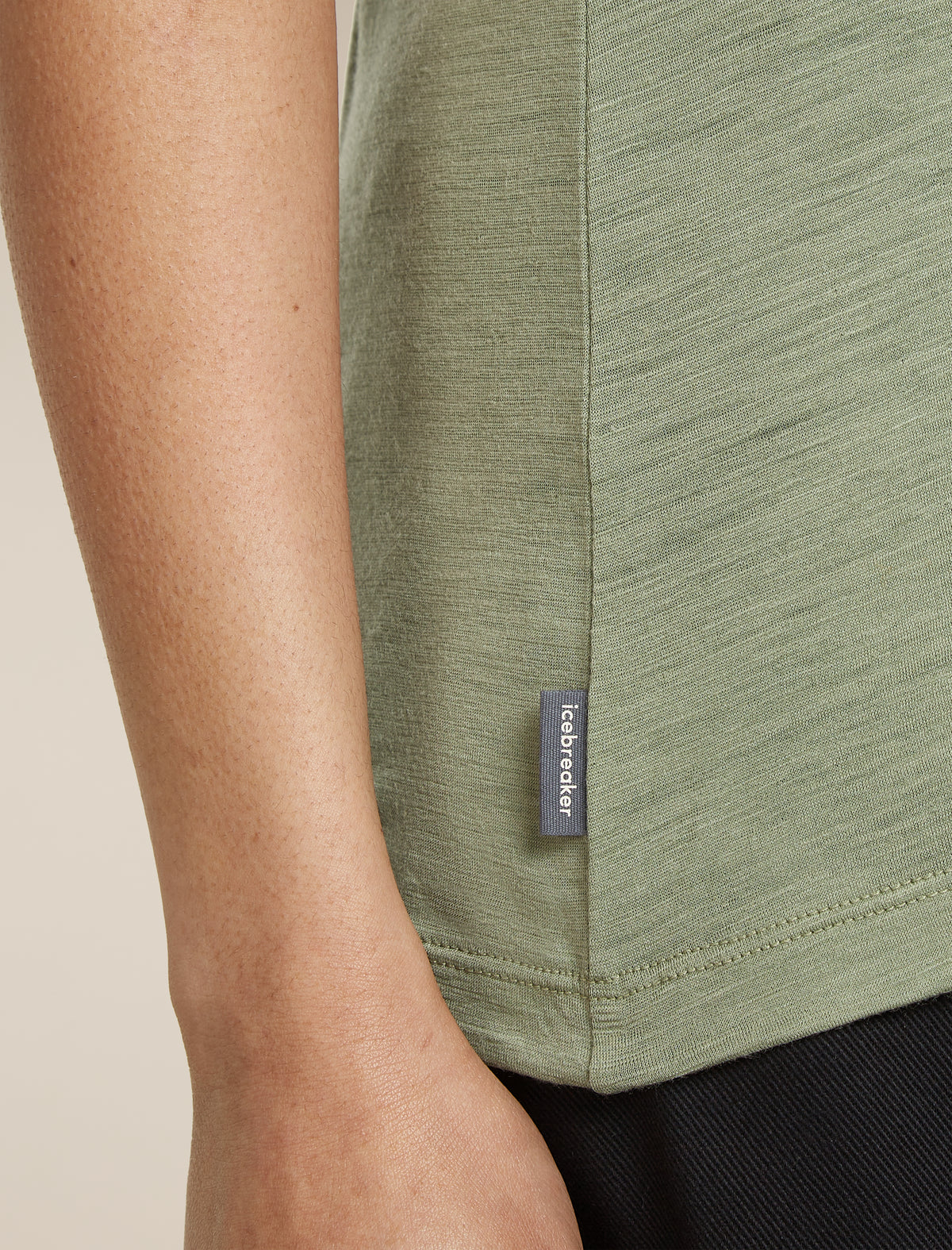 150 Tričko Tech Lite Scoop  - 5