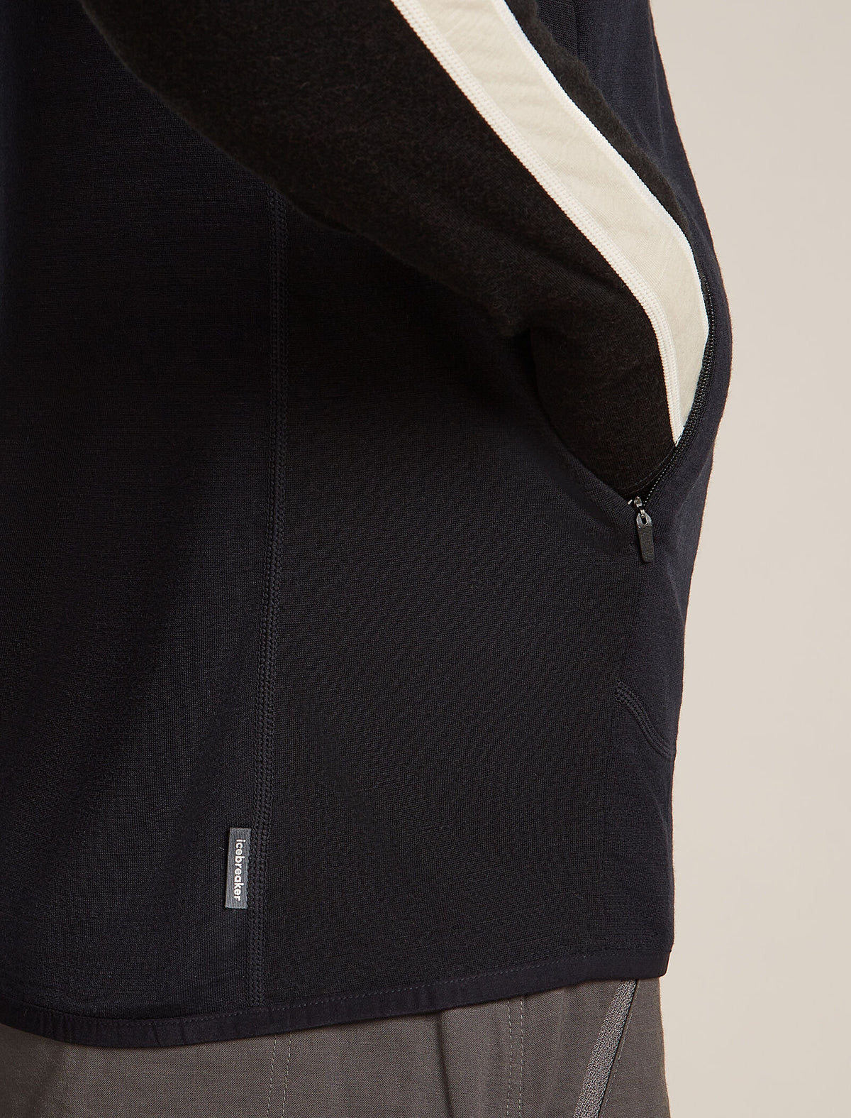 Men's 300 Descender Vest Black - 8