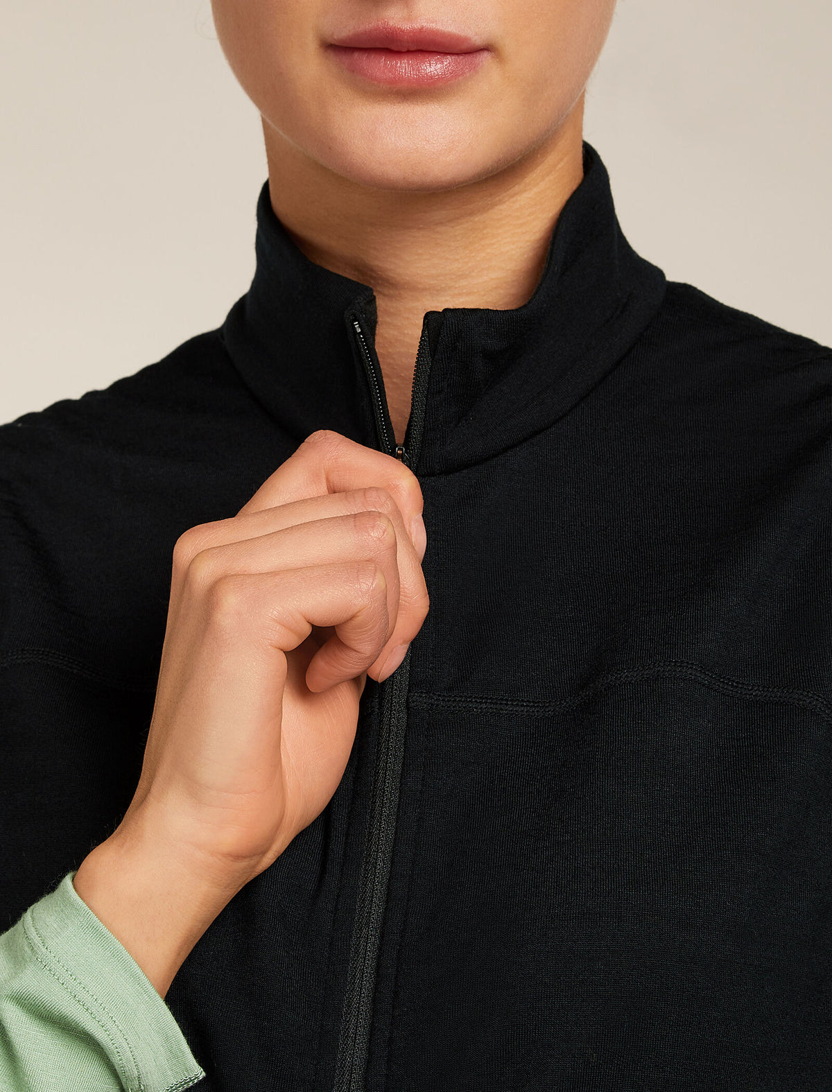 Women's 300 Descender Vest Black - 6