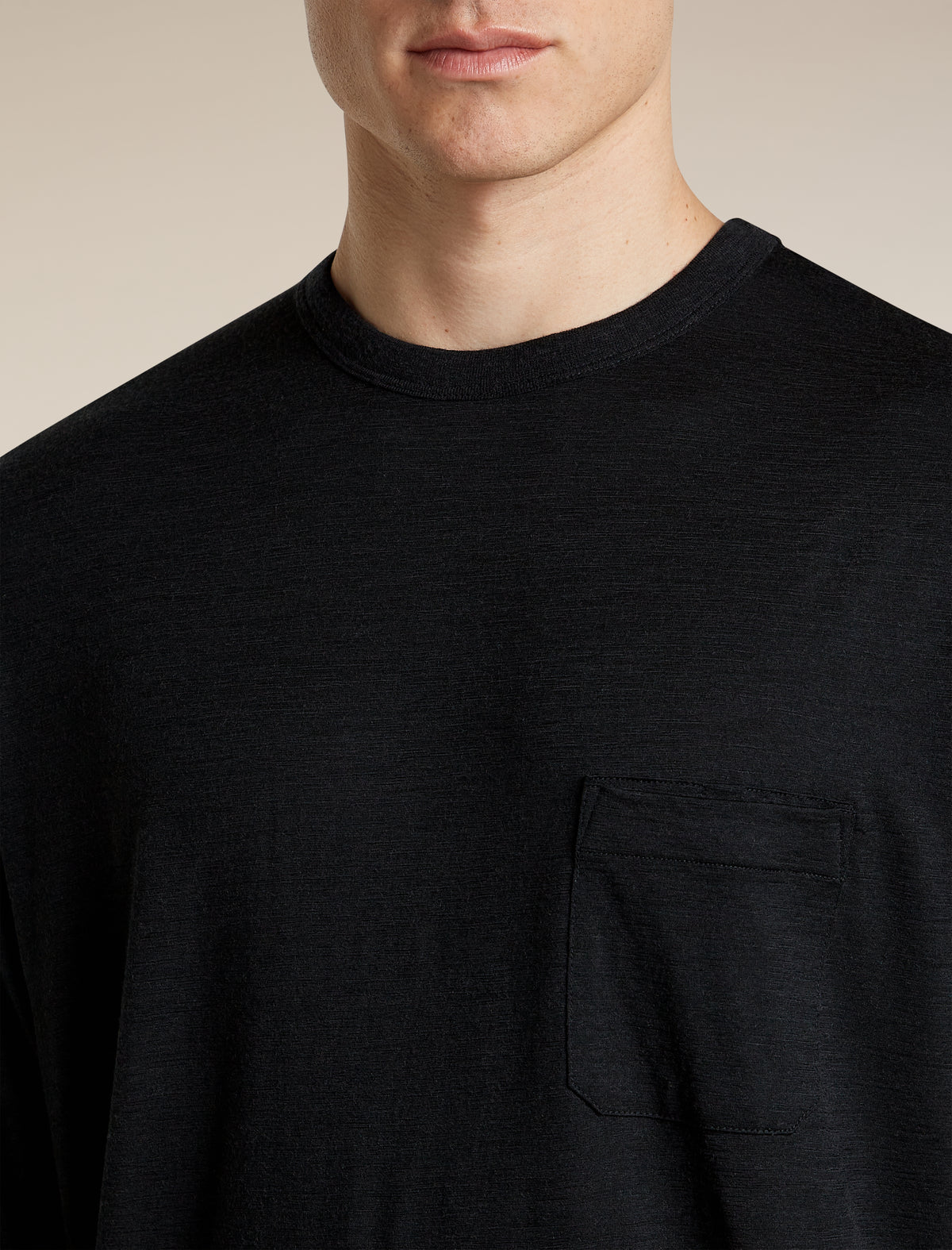 150 Pocket T-Shirt Black - 13
