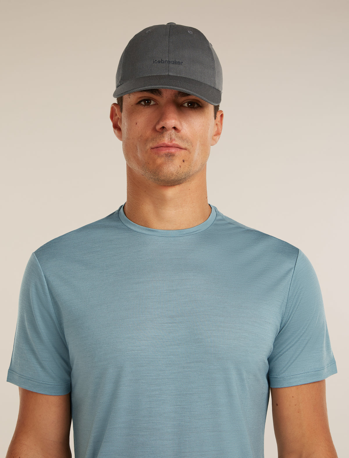 Icebreaker 6 Panel Cap Obsidian/Black - 1