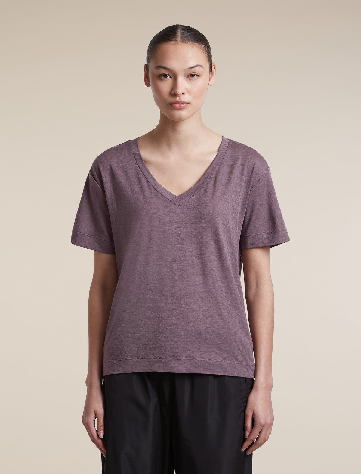 T-shirt con scollo a V 150 Tech Lite Relaxed Grey Plum - 1