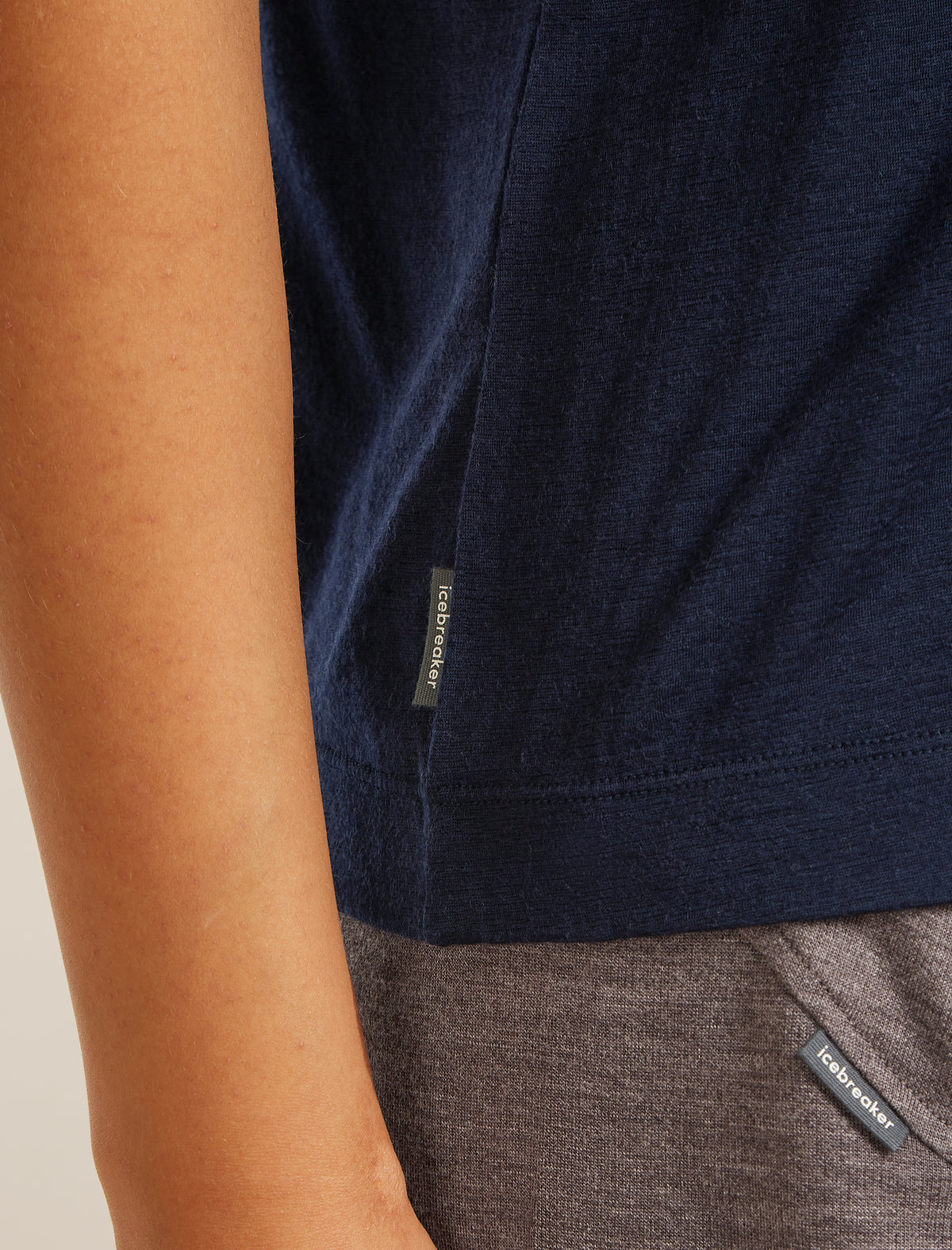 T-shirt con scollo a V 150 Tech Lite Relaxed  - 6