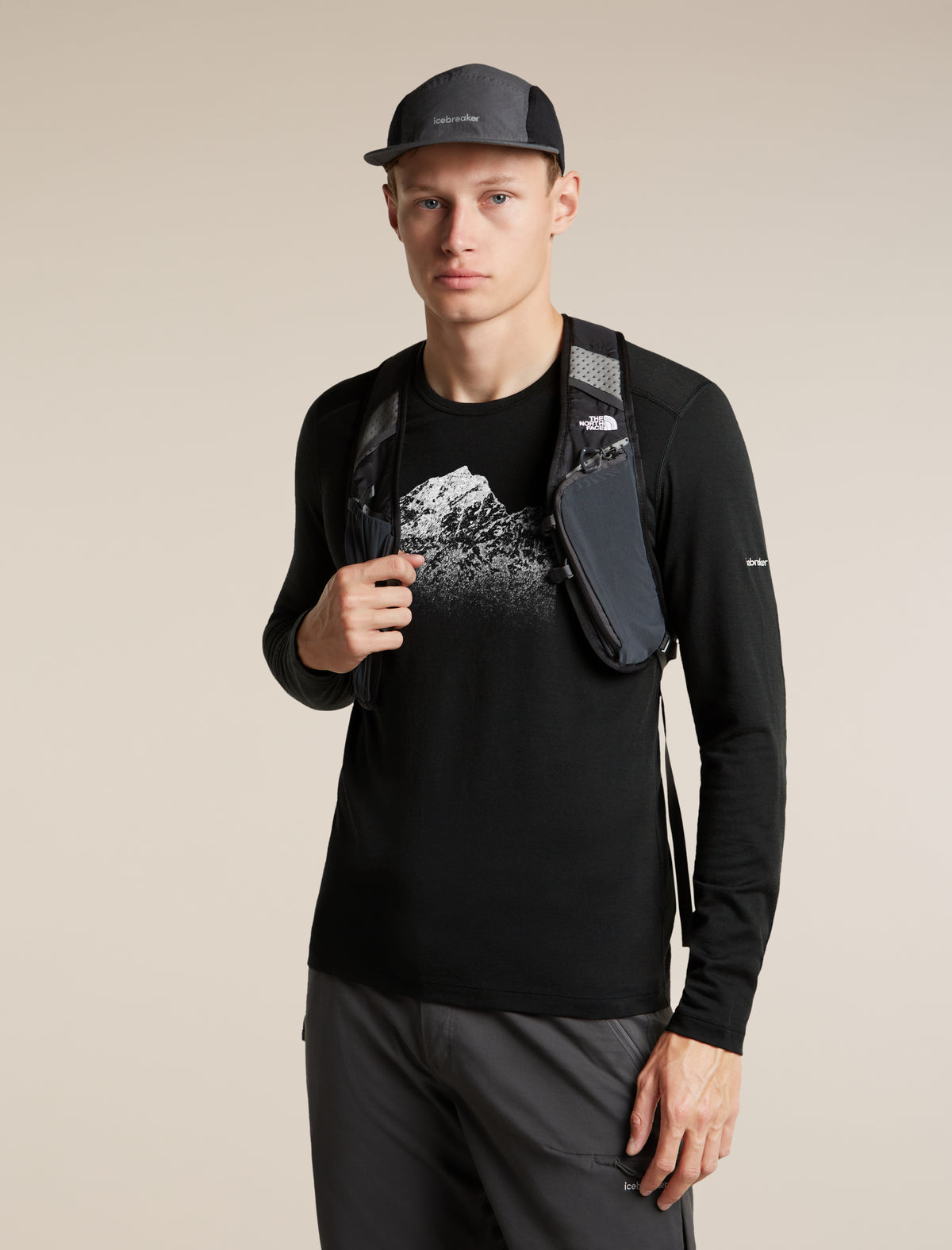 200 Oasis Crewe Rising Light Black - 9