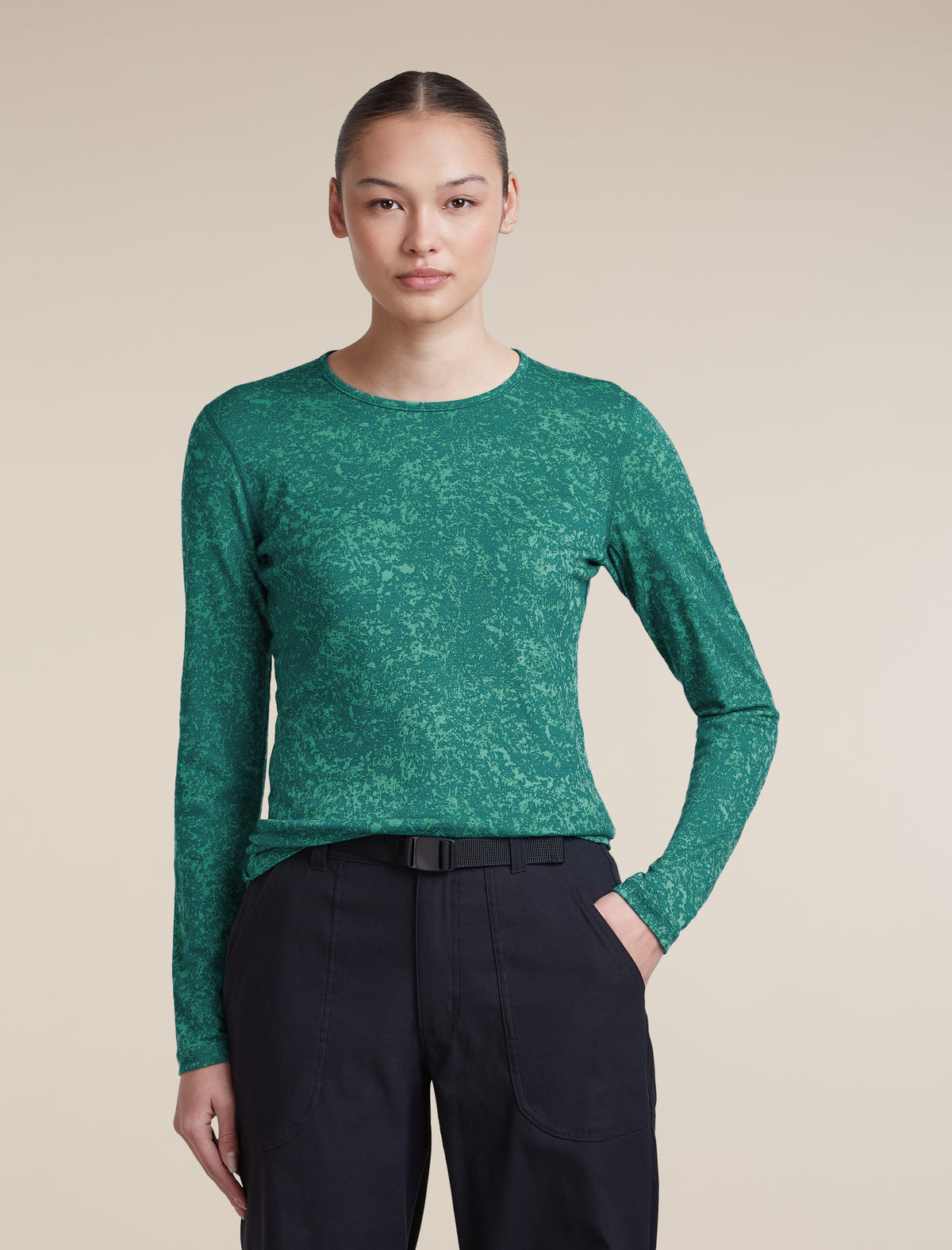 200 Oasis Crewe Moss Bloom AOP  - 5
