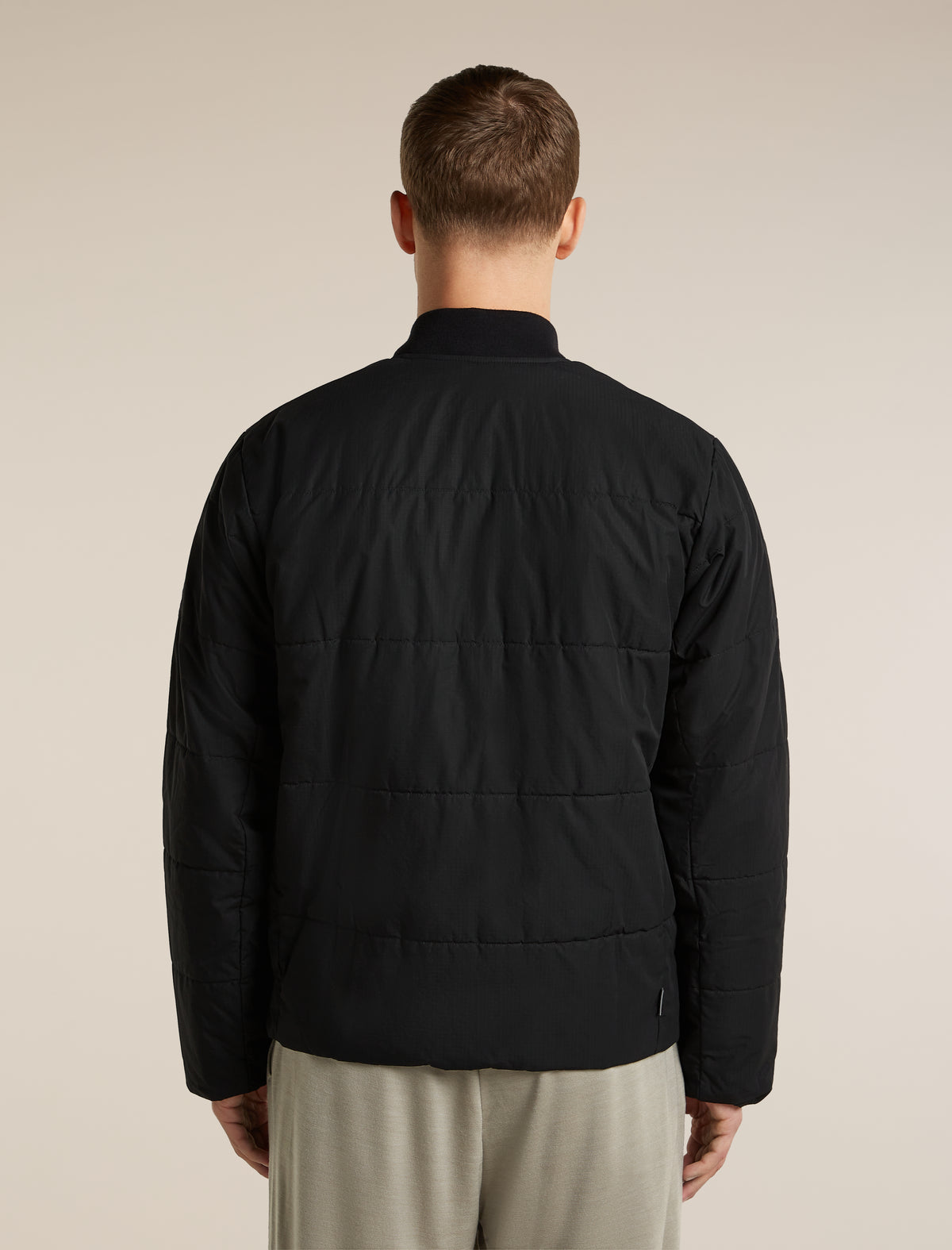icebreaker® 1360 MerinoLoft™ Milford Bomberjacke Black Men - 2
