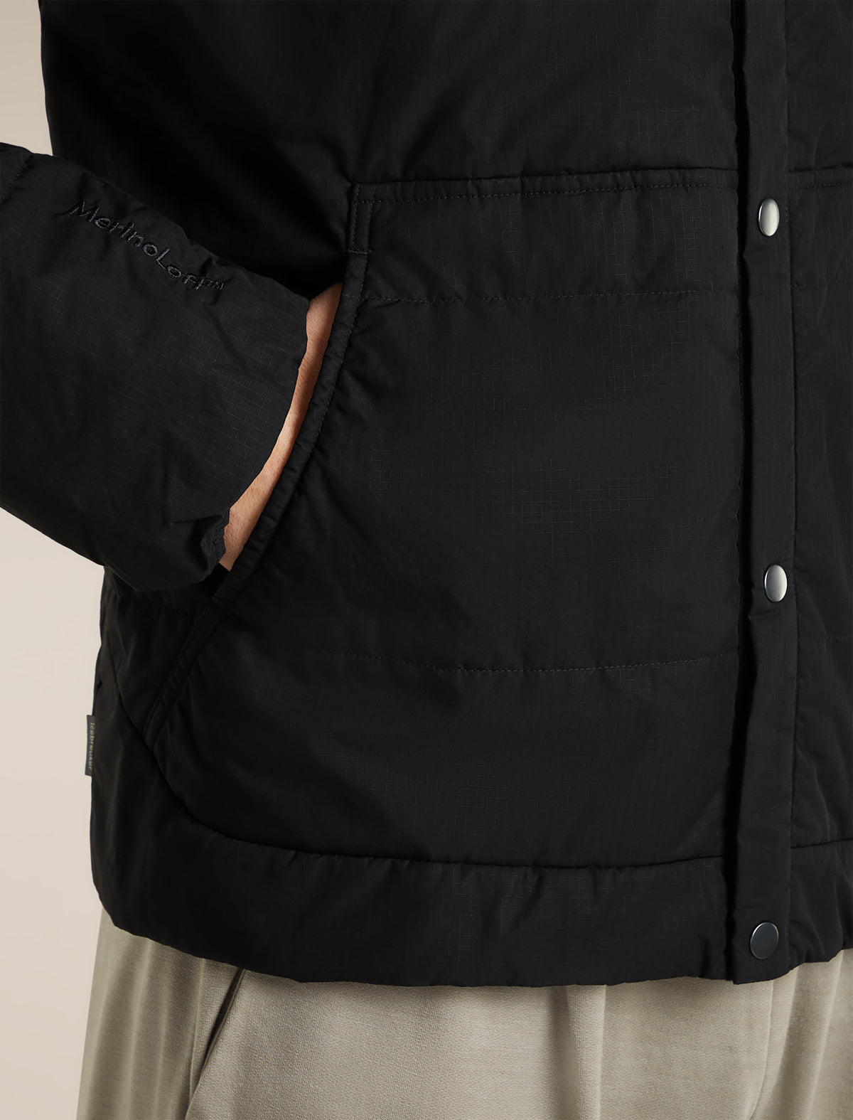 icebreaker® 1360 MerinoLoft™ Milford Bomberjacke Black Men - 7