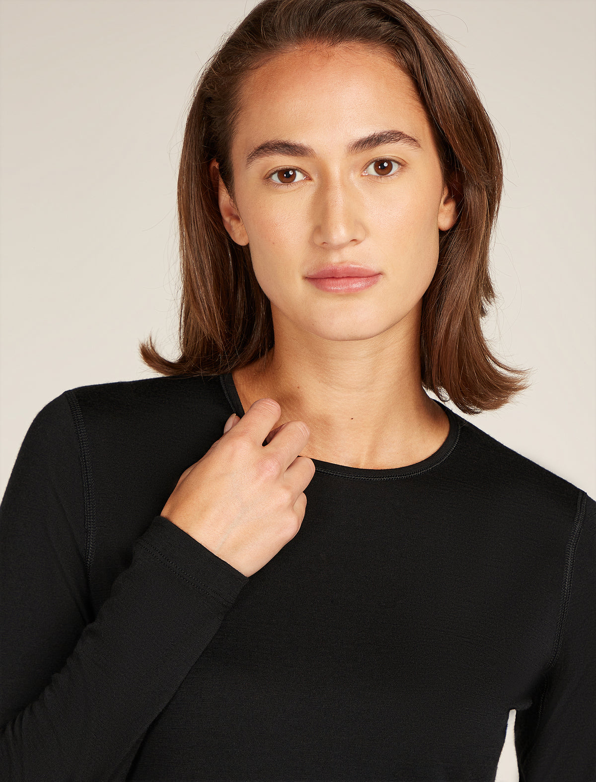 Women's Merino 200 Oasis Long Sleeve Crew Thermal Top Black Unboxed - 6