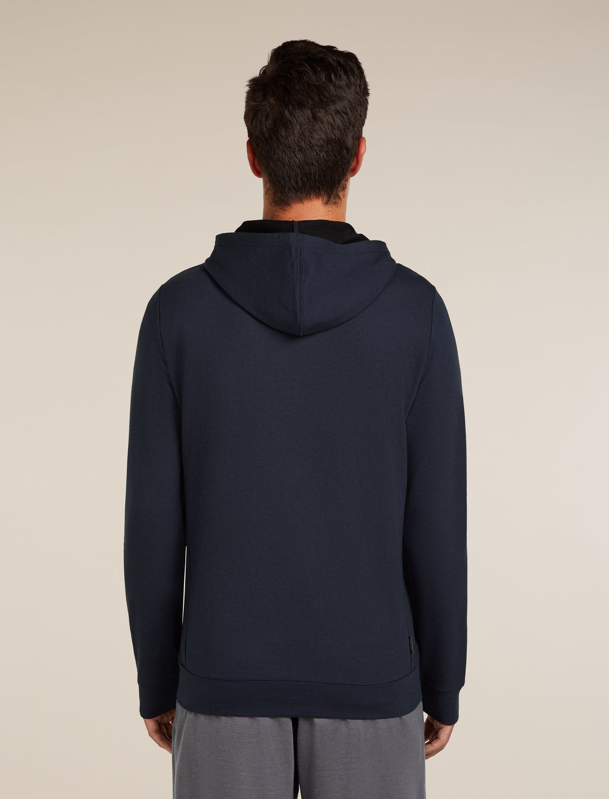 Maglia con maniche lunghe, zip e cappuccio in misto di lana merino Central Classic Uomo  - 2