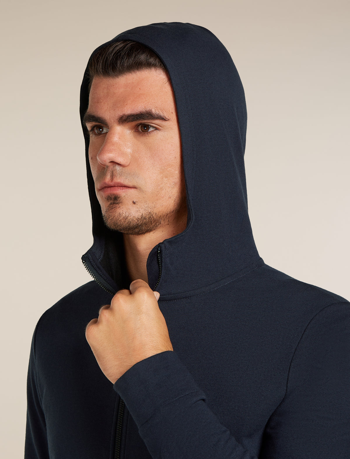 Maglia con maniche lunghe, zip e cappuccio in misto di lana merino Central Classic Uomo  - 7