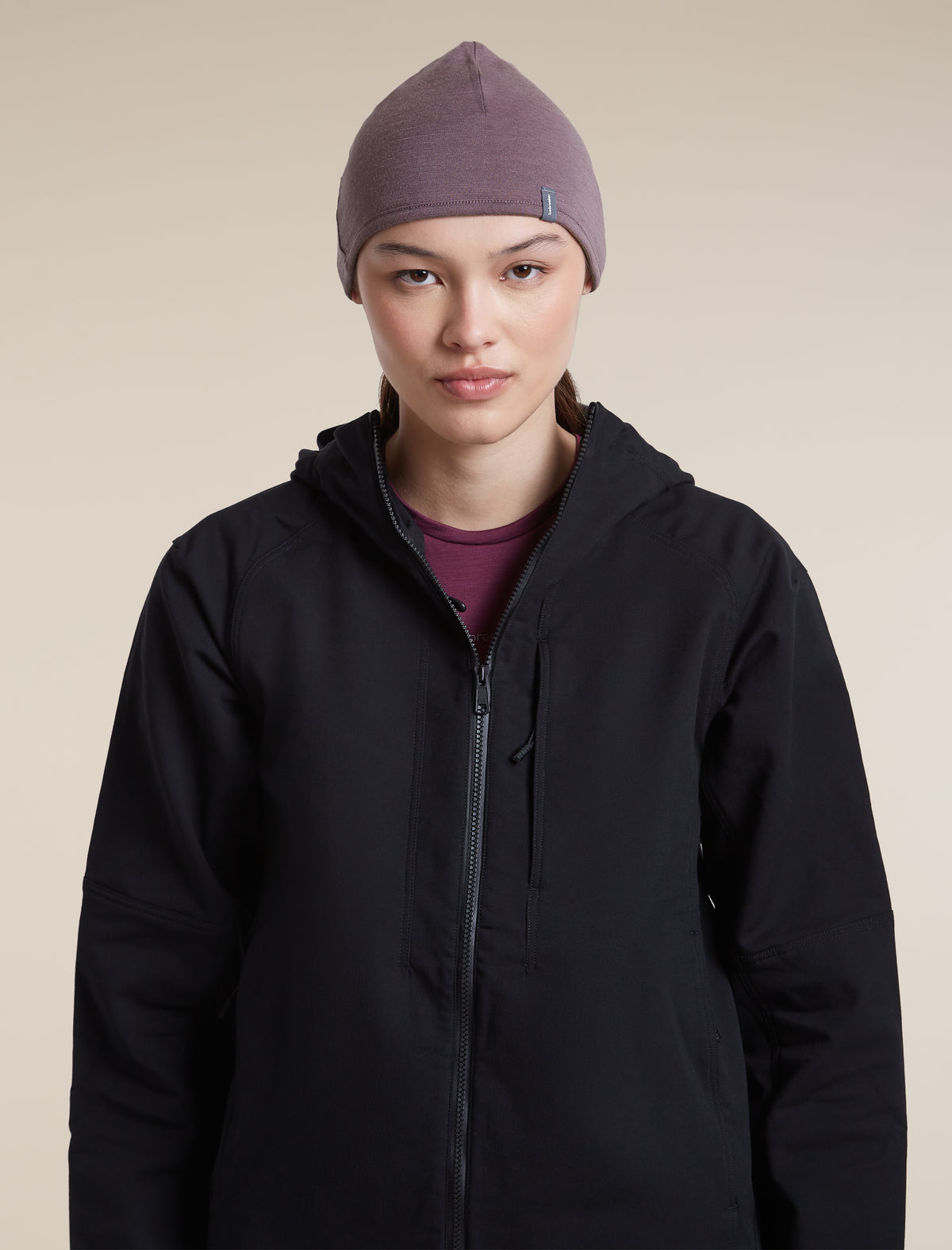 200 Oasis Reversible Beanie Dk Berry/Grey Plum - 10