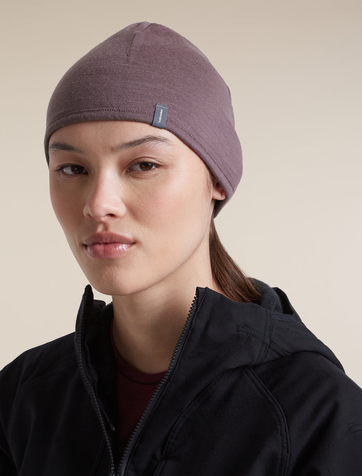 200 Oasis Reversible Beanie Dk Berry/Grey Plum - 12
